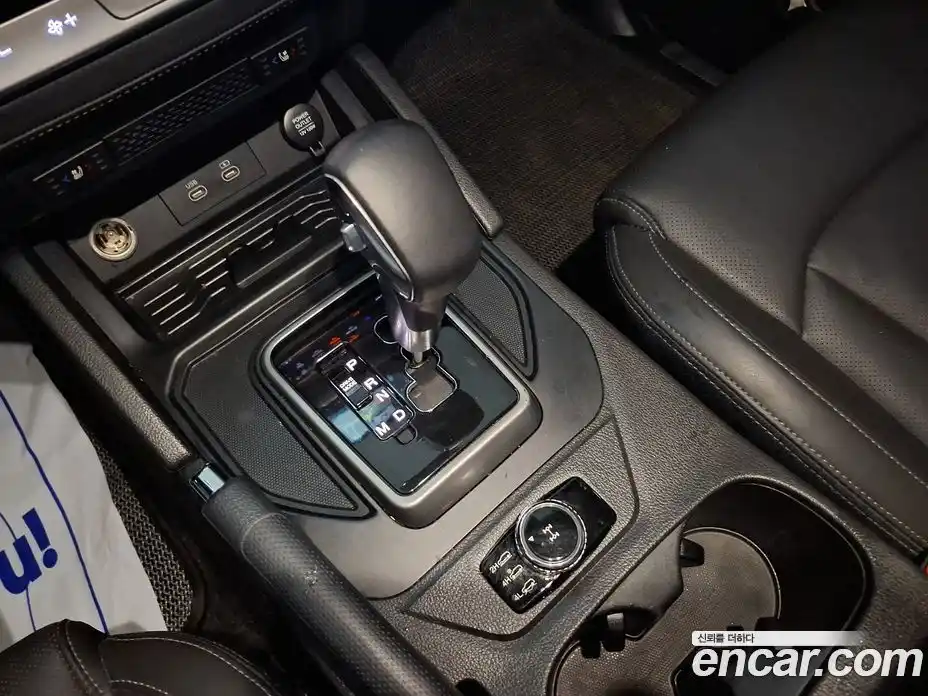 SsangYong Rexton 2024 2.2 автомат (гидро), фото 16