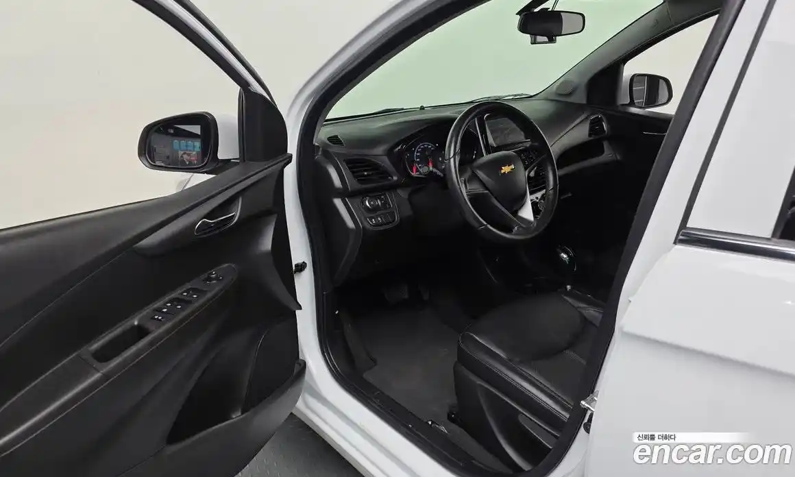 Chevrolet Spark 2017 1.0 автомат (гидро), фото 13