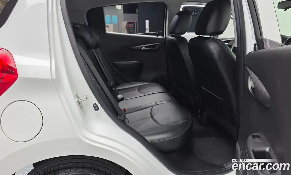 Chevrolet Spark 2017 1.0 автомат (гидро), фото 18