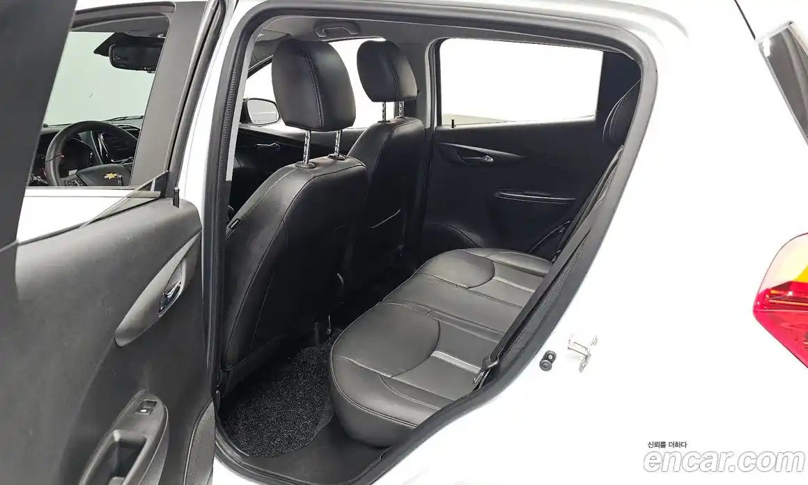 Chevrolet Spark 2021 1.0 автомат (гидро), фото 17