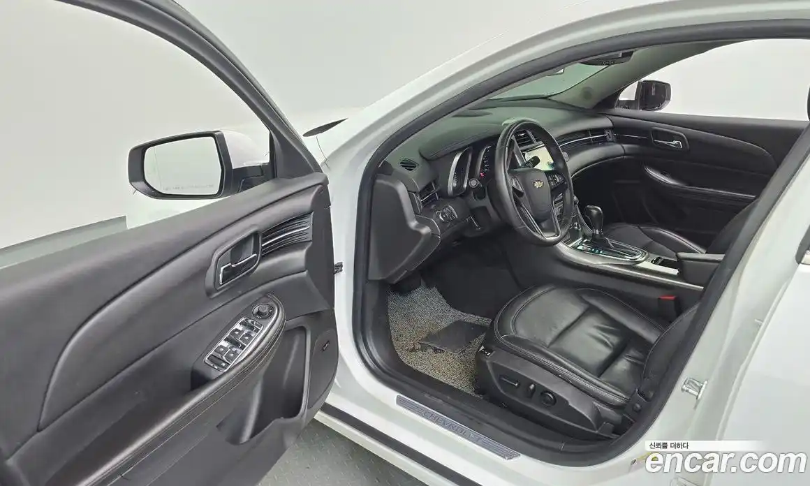 Chevrolet Malibu 2016 2.0 автомат (гидро), фото 13