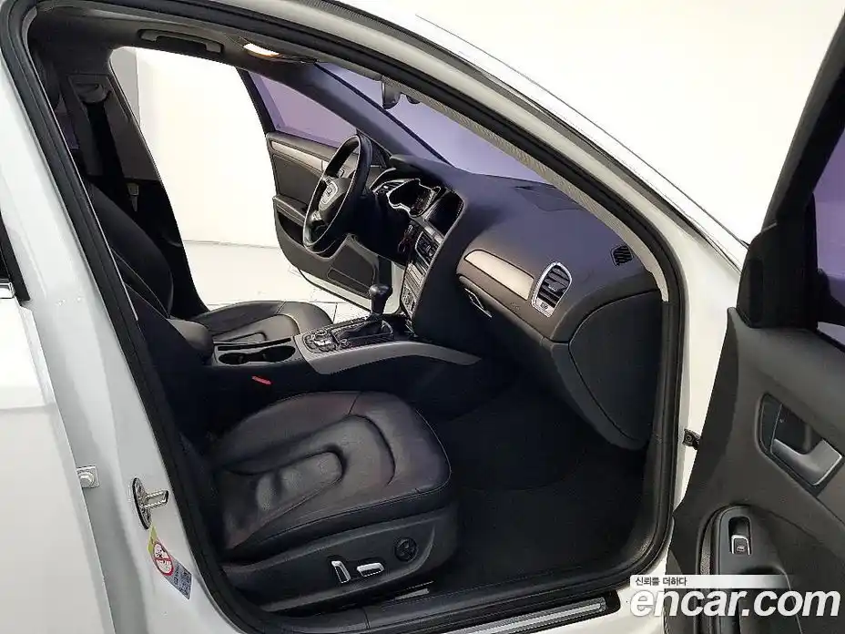 Audi A4 2015 2.0 автомат (гидро), фото 14