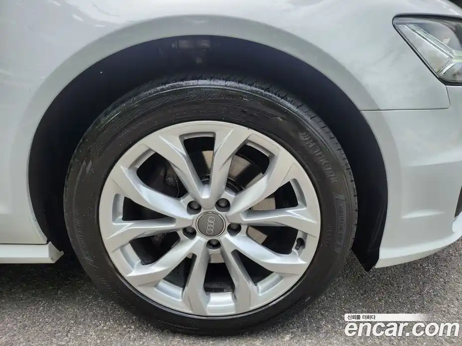 Audi A6 2015 2.0 автомат (гидро), фото 5