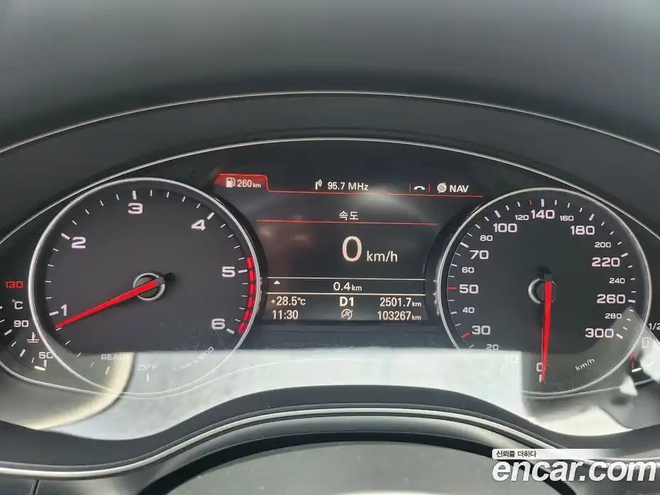 Audi A6 2015 2.0 автомат (гидро), фото 8