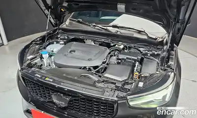 Volvo XC40 2025 2.0 автомат (гидро), миниатюра 6