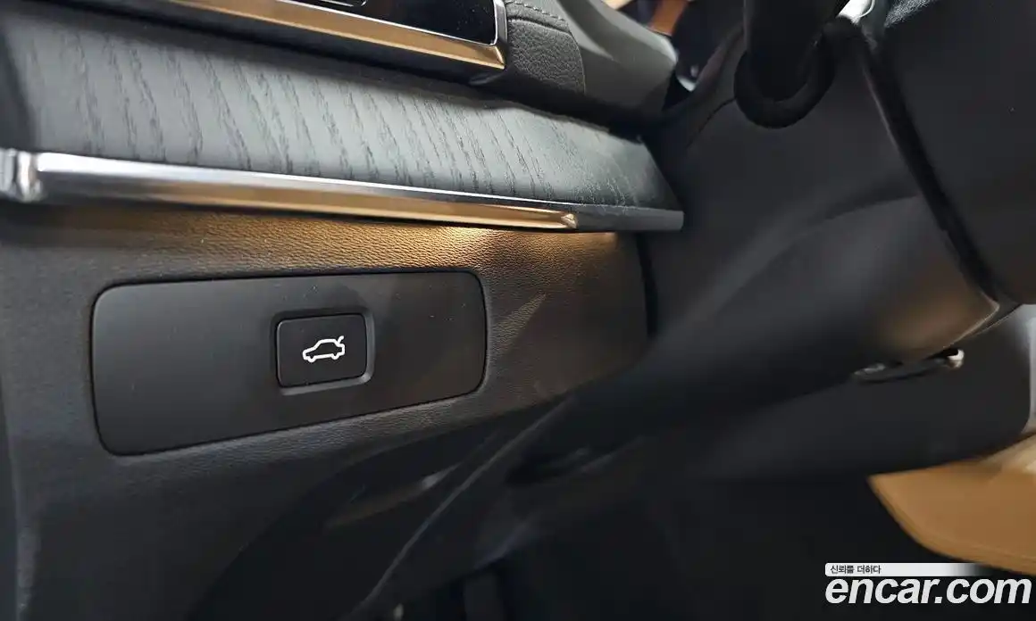 Volvo XC90 2025 2.0 автомат (гидро), фото 26