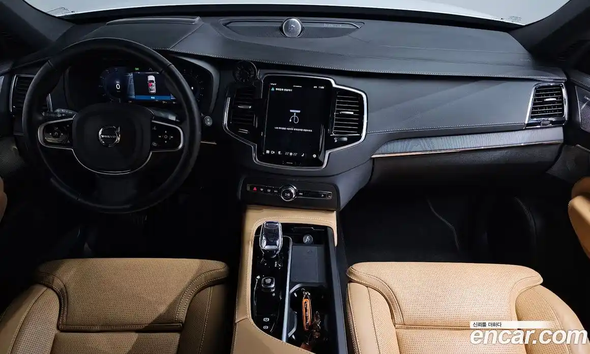 Volvo XC90 2025 2.0 автомат (гидро), фото 9
