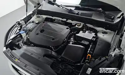 Volvo XC40 2023 2.0 автомат (гидро), миниатюра 5