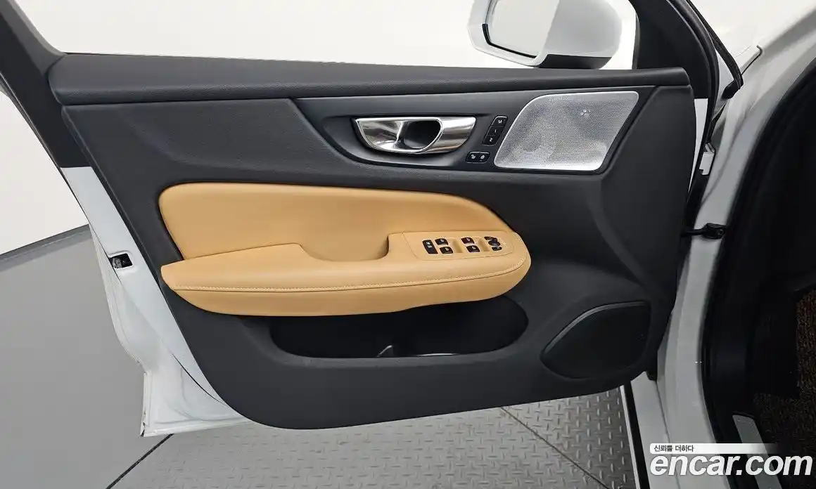Volvo S60 2021 2.0 автомат (гидро), фото 14