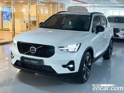 Volvo XC40, 2026, 2 401 км