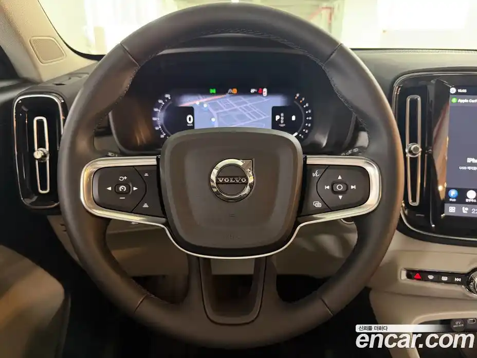 Volvo XC40 2026 2.0 автомат (гидро), фото 18