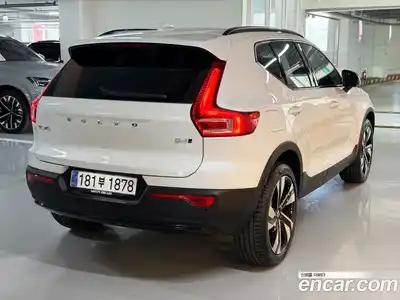 Volvo XC40 2026 2.0 автомат (гидро), миниатюра 2