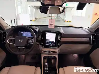 Volvo XC40 2026 2.0 автомат (гидро), миниатюра 7