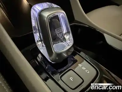 Volvo XC40 2026 2.0 автомат (гидро), миниатюра 9