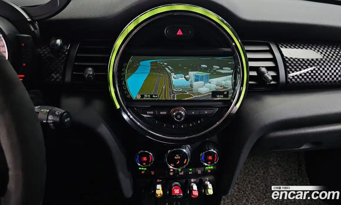 Mini Cooper 2016 2.0 автомат (гидро), фото 14
