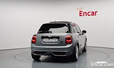 Mini Cooper 2016 2.0 автомат (гидро), миниатюра 4