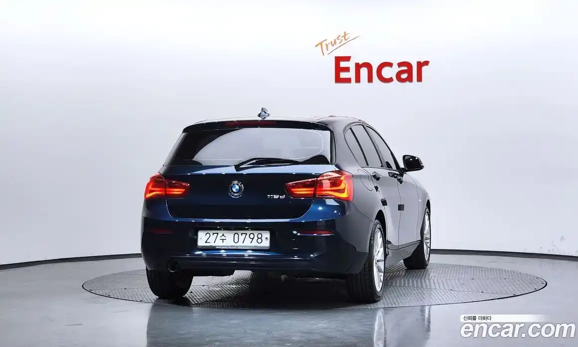 BMW 1 серия 2016 2.0 автомат (гидро), фото 4
