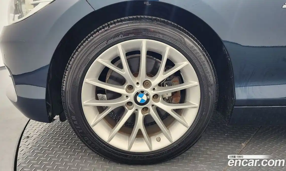 BMW 1 серия 2016 2.0 автомат (гидро), фото 5