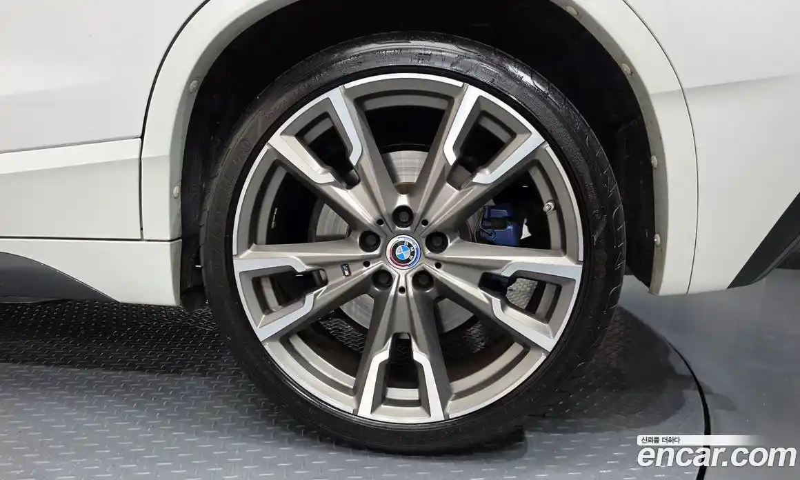 BMW X2 2022 2.0 автомат (гидро), фото 7