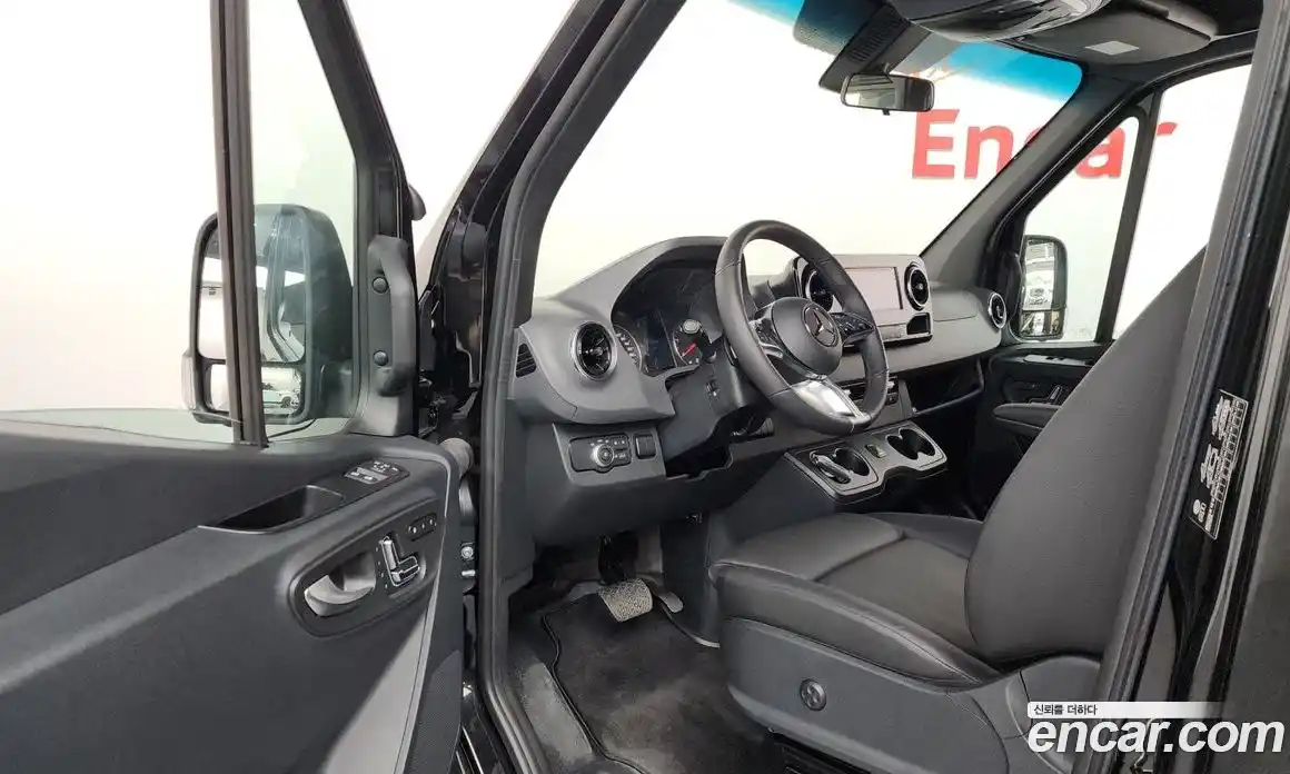 Mercedes-Benz Sprinter 2025 1.9 гидро, фото 10 Mercedes-Benz Sprinter 2025 1.9 гидро, фото 10