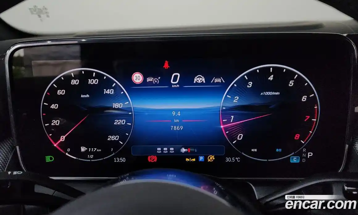 Mercedes-Benz GLC-Class 2025 2.0 гидро, фото 11