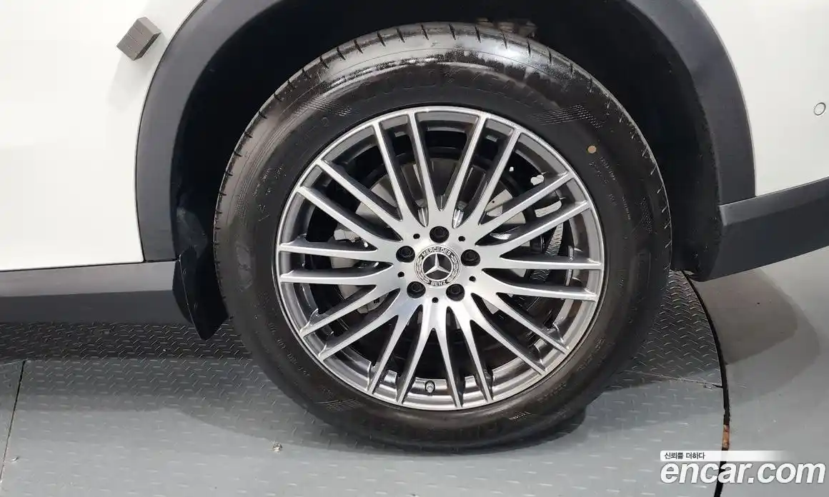 Mercedes-Benz GLC-Class 2025 2.0 гидро, фото 7