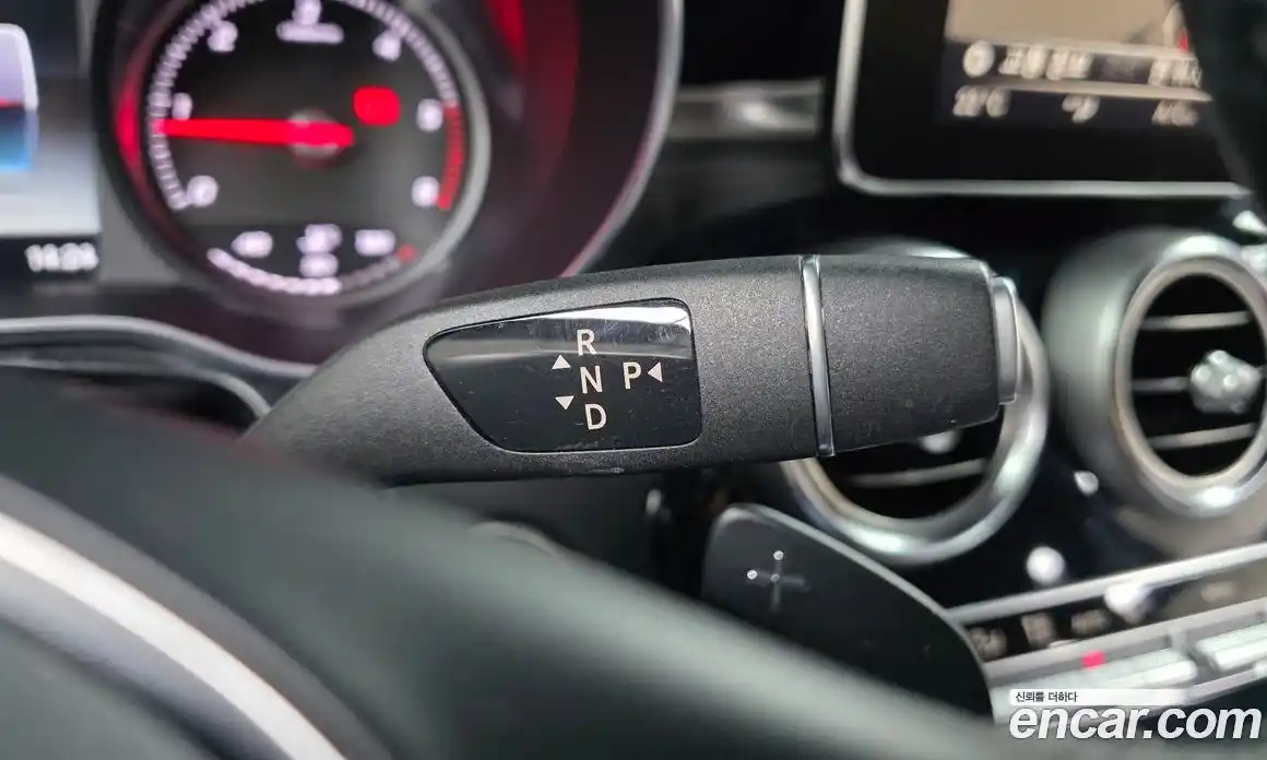 Mercedes-Benz GLC-Class 2018 2.1 гидро, фото 12 Mercedes-Benz GLC-Class 2018 2.1 гидро, фото 12