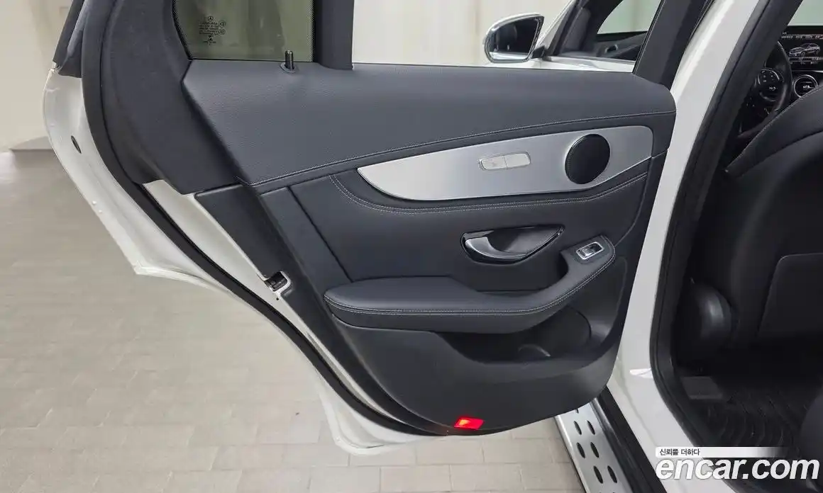 Mercedes-Benz GLC-Class 2018 2.1 гидро, фото 15 Mercedes-Benz GLC-Class 2018 2.1 гидро, фото 15