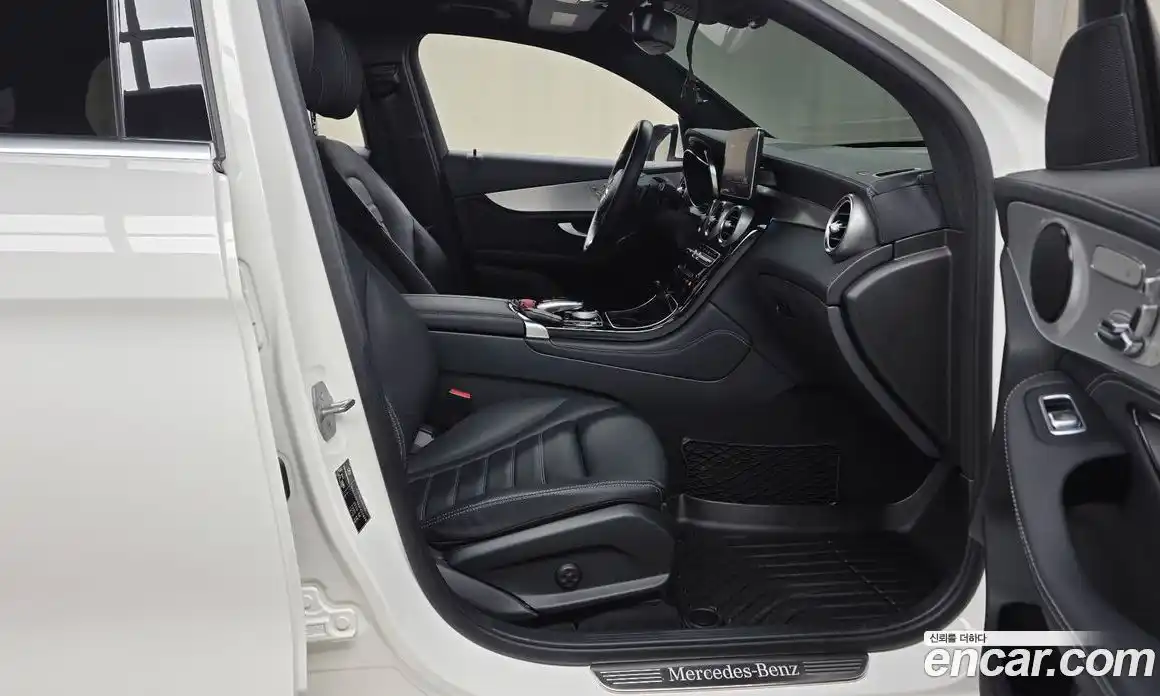 Mercedes-Benz GLC-Class 2018 2.1 гидро, фото 16 Mercedes-Benz GLC-Class 2018 2.1 гидро, фото 16