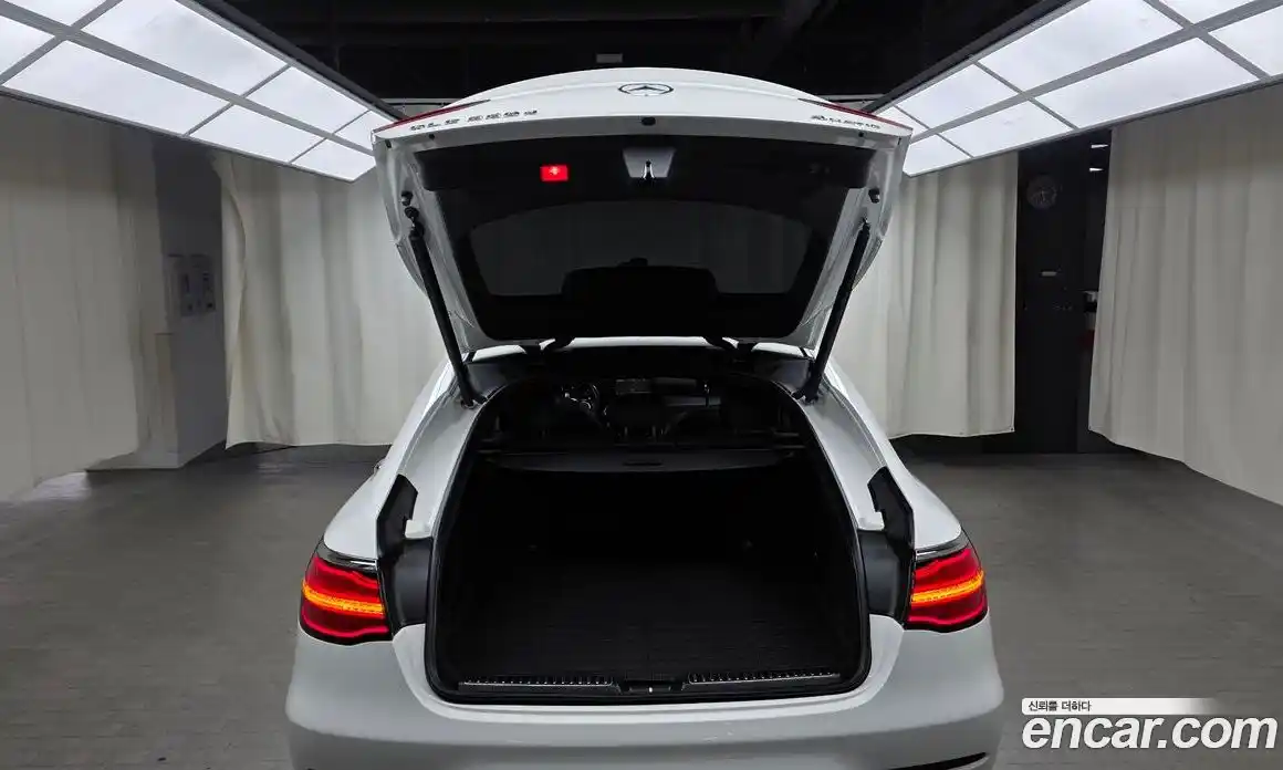 Mercedes-Benz GLC-Class 2018 2.1 гидро, фото 24 Mercedes-Benz GLC-Class 2018 2.1 гидро, фото 24