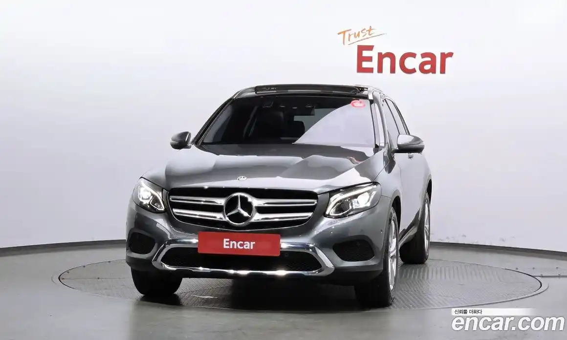 Mercedes-Benz GLC-Class 2018 2.1 гидро, фото 3 Mercedes-Benz GLC-Class 2018 2.1 гидро, фото 3