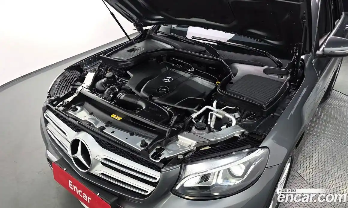 Mercedes-Benz GLC-Class 2018 2.1 гидро, фото 6 Mercedes-Benz GLC-Class 2018 2.1 гидро, фото 6