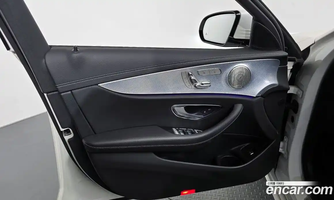 Mercedes-Benz E-Class 2021 2.0 автомат (гидро), фото 14