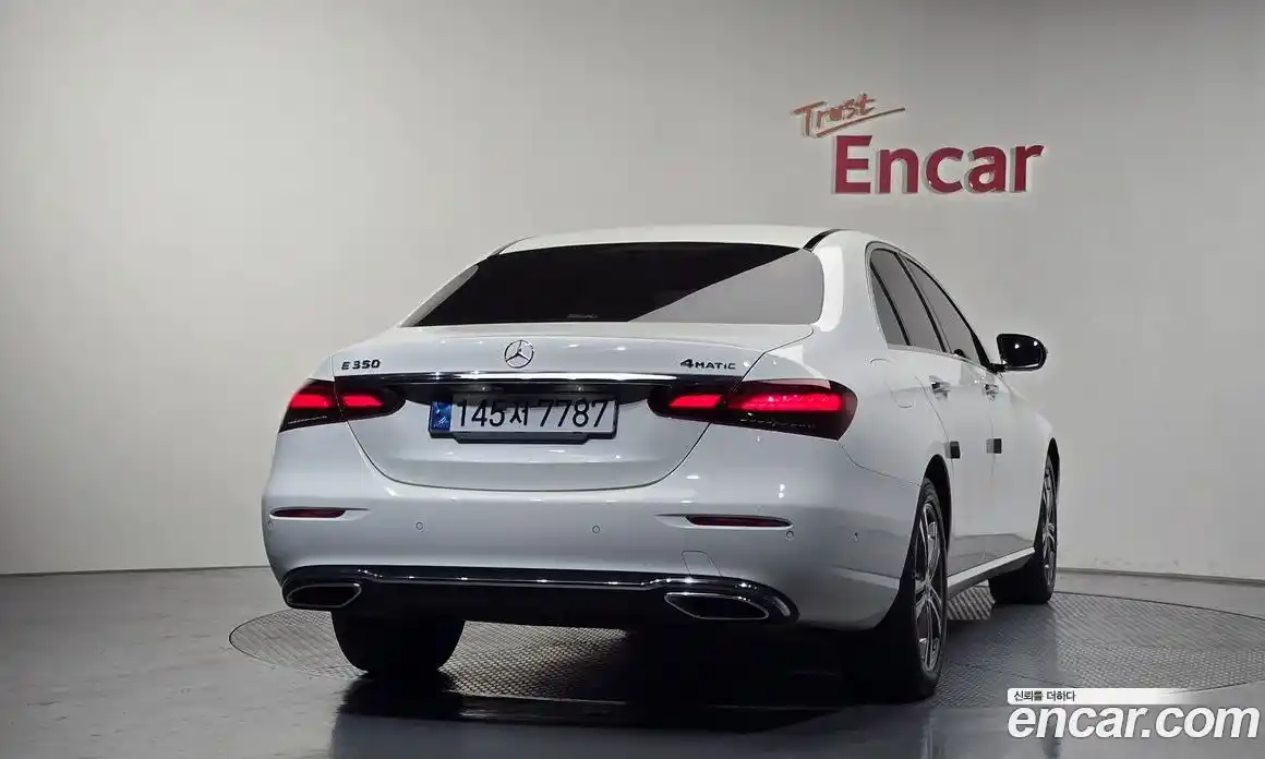 Mercedes-Benz E-Class 2021 2.0 автомат (гидро), фото 4