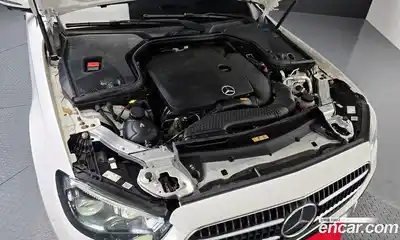 Mercedes-Benz E-Class 2021 2.0 автомат (гидро), миниатюра 6