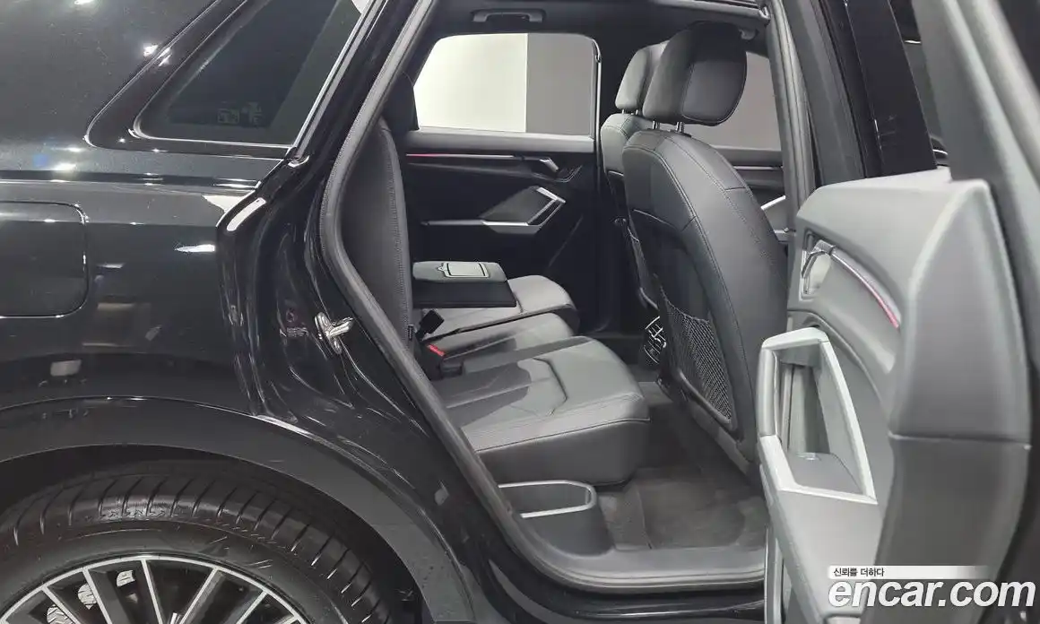 Audi Q3 2025 2.0 автомат (гидро), фото 17