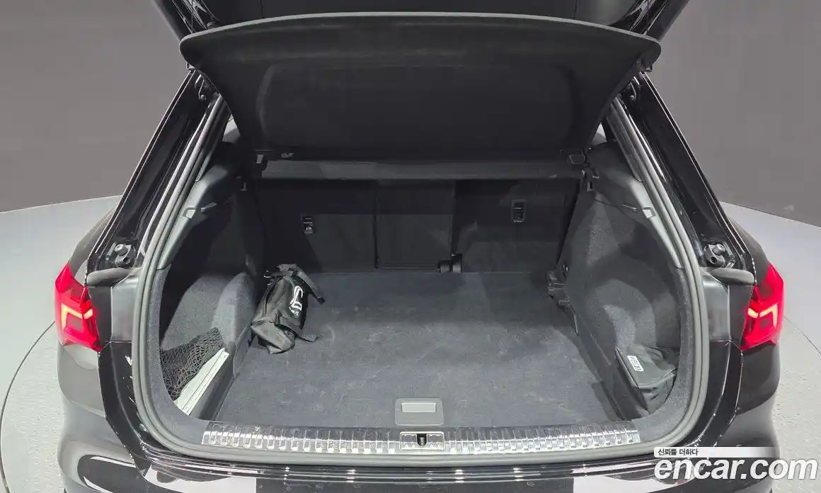Audi Q3 2025 2.0 автомат (гидро), фото 22