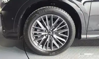 Audi Q3 2025 2.0 автомат (гидро), миниатюра 5