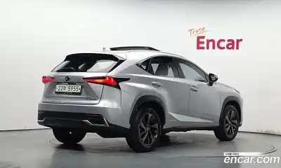 Lexus NX 2018 2.5 автомат (гидро), миниатюра 2 Lexus NX 2018 2.5 автомат (гидро), миниатюра 2