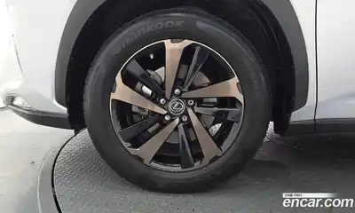 Lexus NX 2018 2.5 автомат (гидро), миниатюра 5 Lexus NX 2018 2.5 автомат (гидро), миниатюра 5