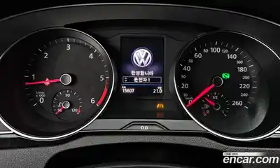 Volkswagen Passat 2018 2.0 автомат (гидро), миниатюра 11