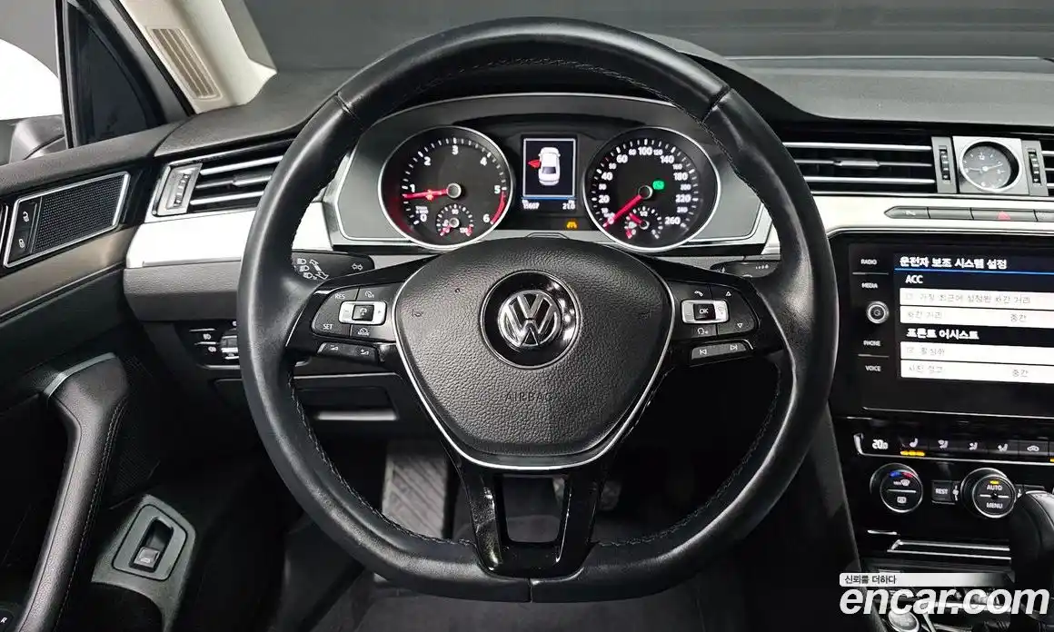 Volkswagen Passat 2018 2.0 автомат (гидро), фото 19