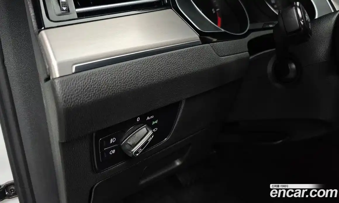 Volkswagen Passat 2018 2.0 автомат (гидро), фото 24