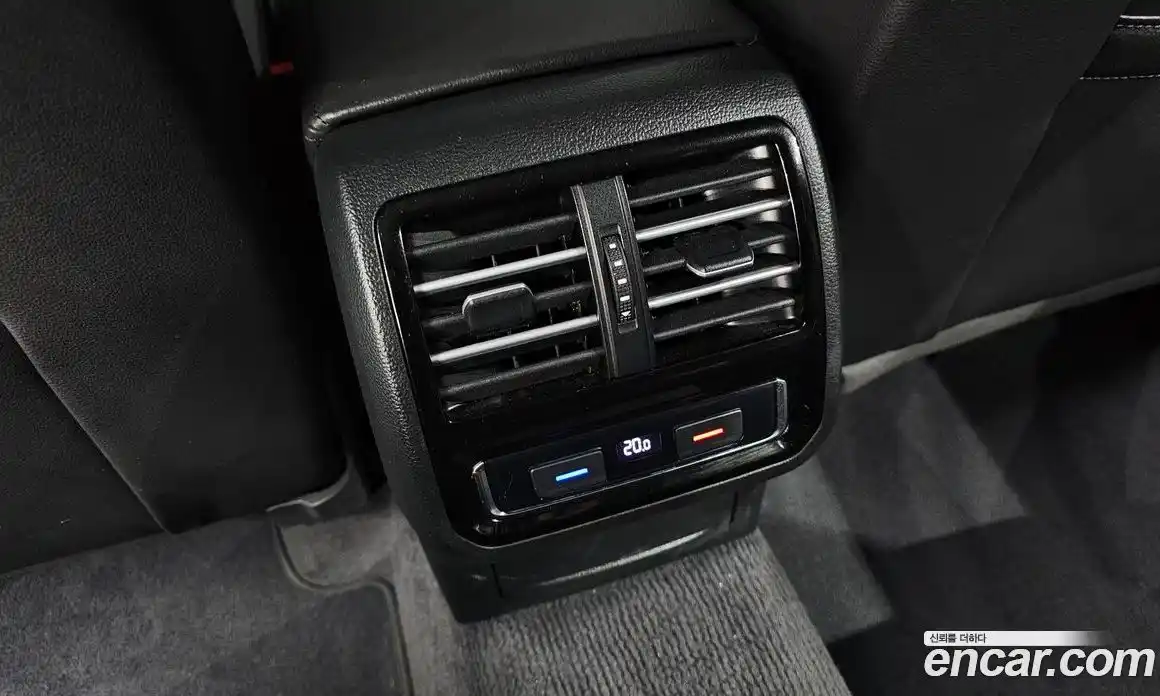 Volkswagen Passat 2018 2.0 автомат (гидро), фото 31