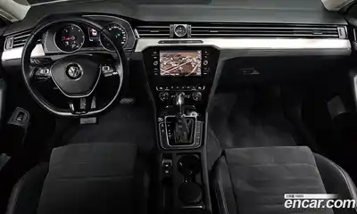 Volkswagen Passat 2018 2.0 автомат (гидро), миниатюра 10