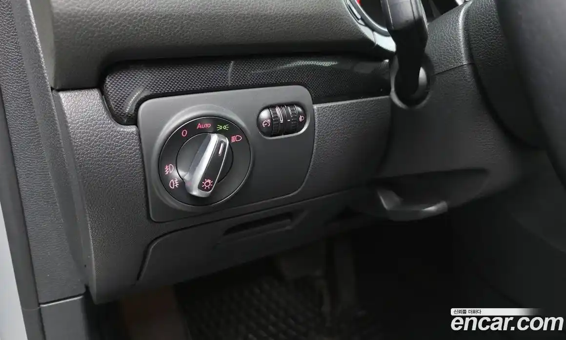 Volkswagen Golf 2012 2.0 автомат (гидро), фото 18