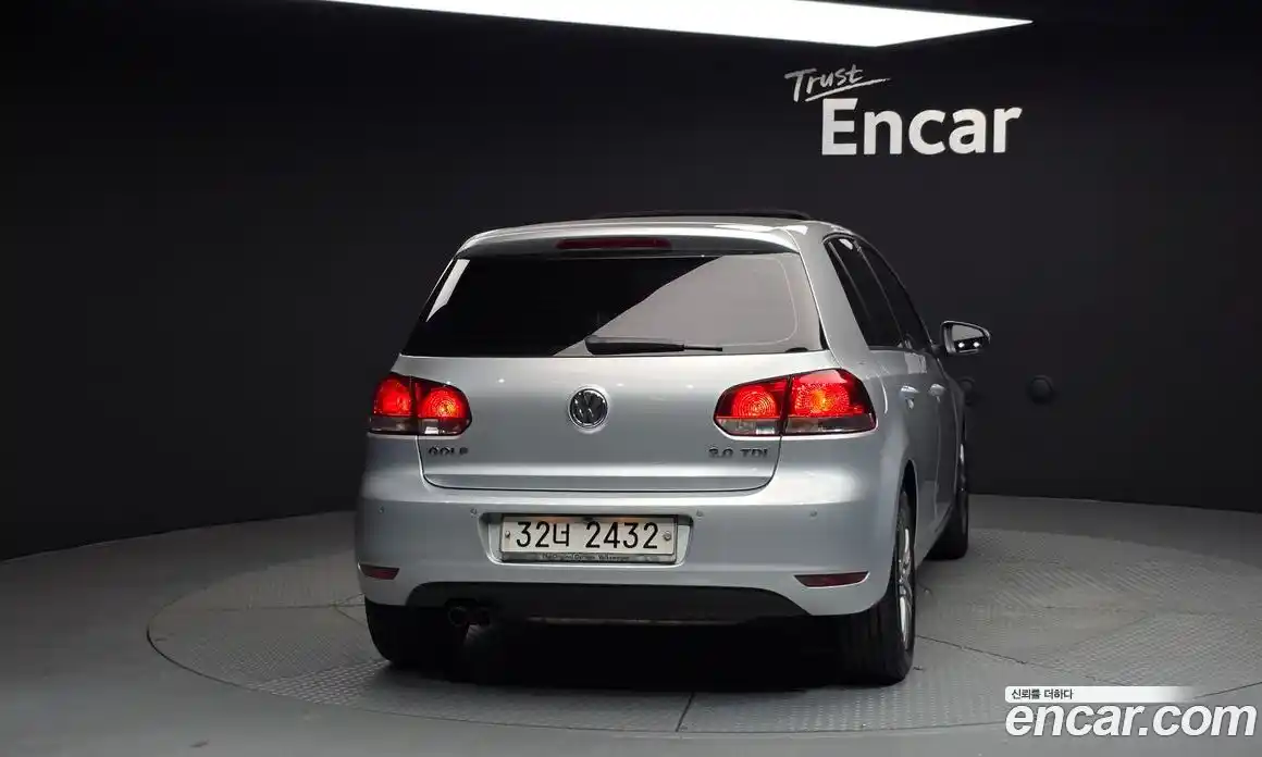 Volkswagen Golf 2012 2.0 автомат (гидро), фото 4