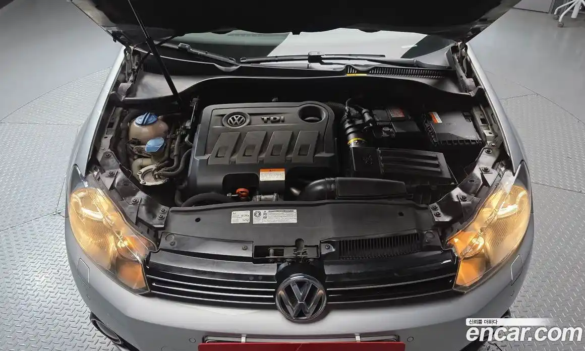 Volkswagen Golf 2012 2.0 автомат (гидро), фото 6
