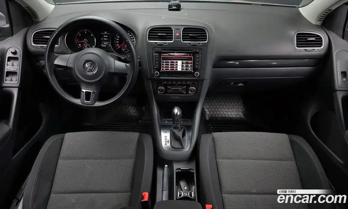 Volkswagen Golf 2012 2.0 автомат (гидро), фото 7