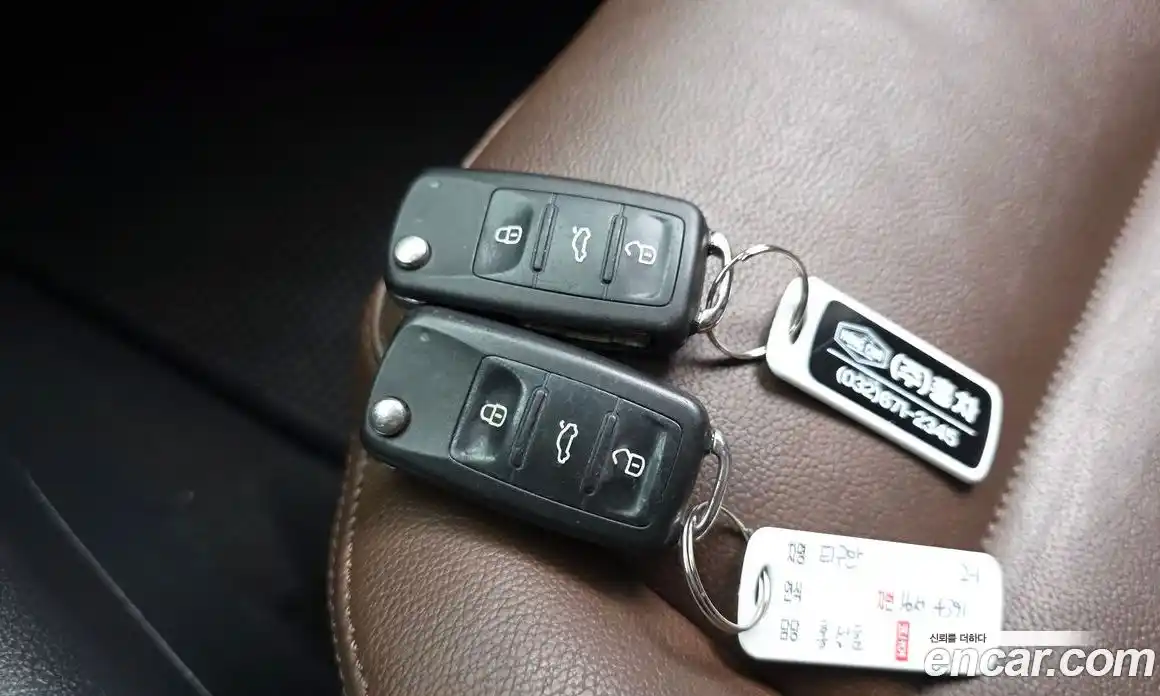 Volkswagen Tiguan 2013 2.0 автомат (гидро), фото 19